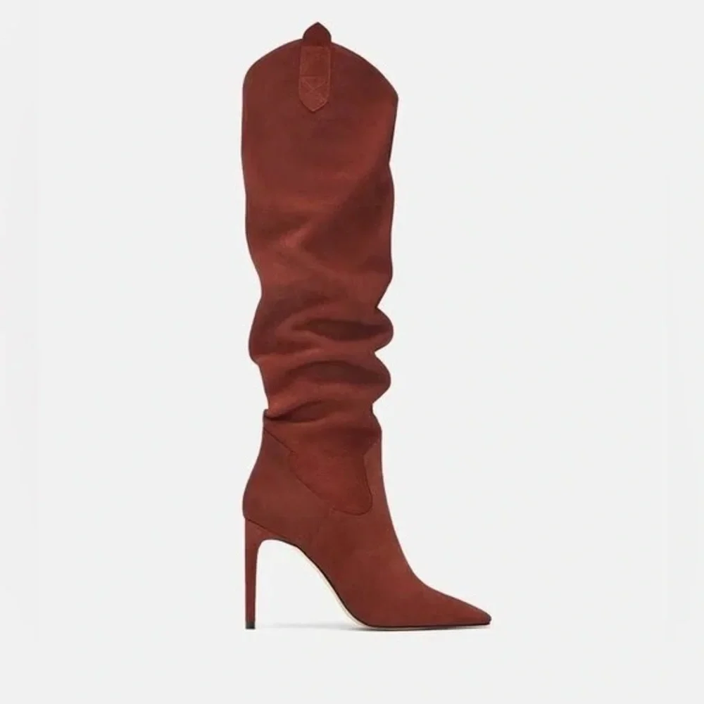 ZARA Bloggers Fav Suede Boots